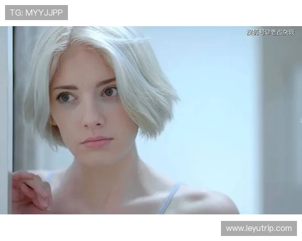 埃琳·安德森凌晨四点在厨房称蛋白粉，这谁顶得住啊