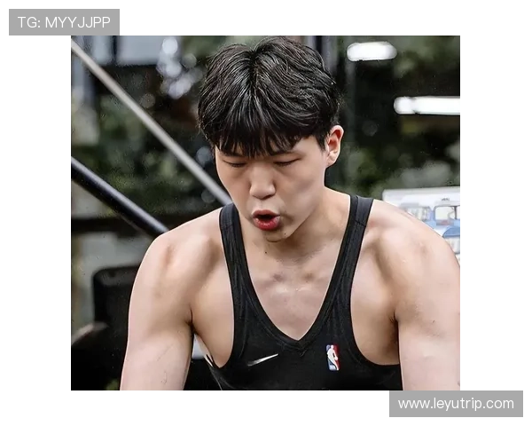 杨瀚森无球掩护制造错位，内线终结效率领跑新秀