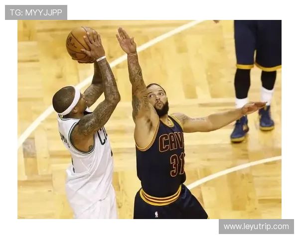 德隆·威廉姆斯挡拆组织效率下滑，对比保罗节奏掌控显差距