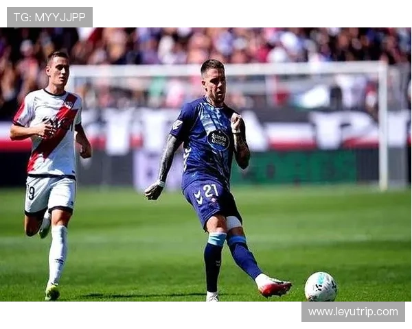 接管中场的克鲁伊夫本赛季直塞撕裂防线胜旧锋线